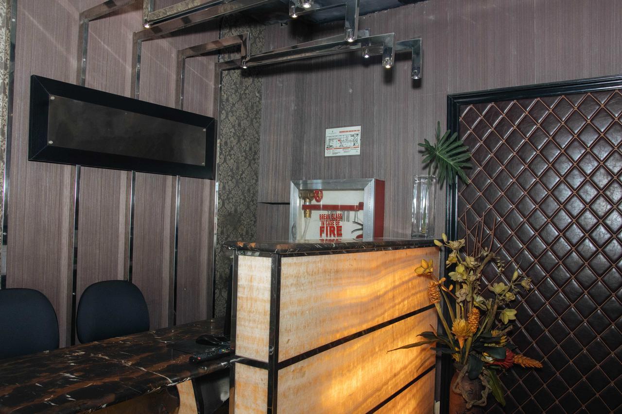 Reddoorz Plus @ Buendia Ave Makati Makati City Exterior photo