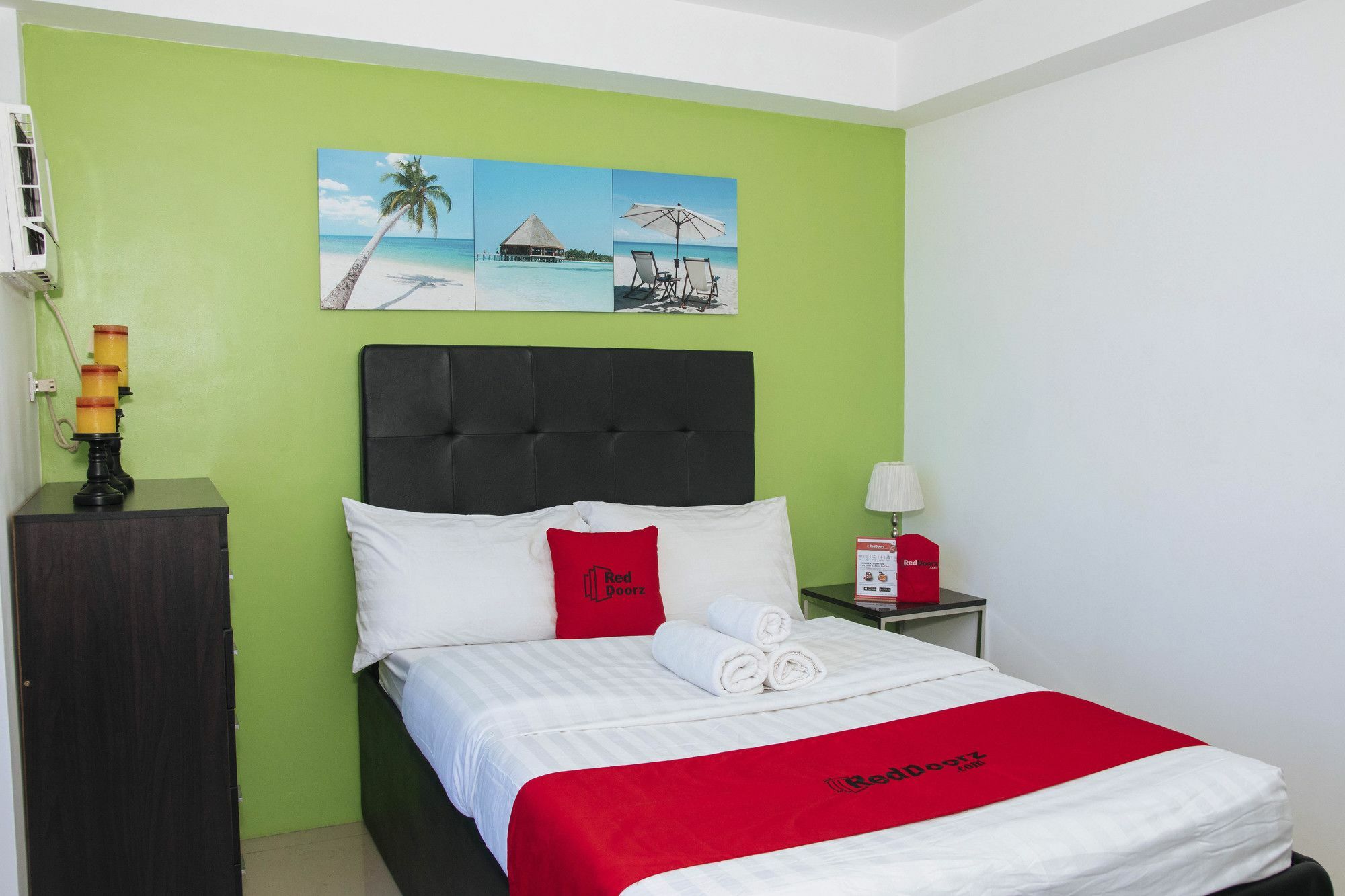 Reddoorz Plus @ Buendia Ave Makati Makati City Exterior photo